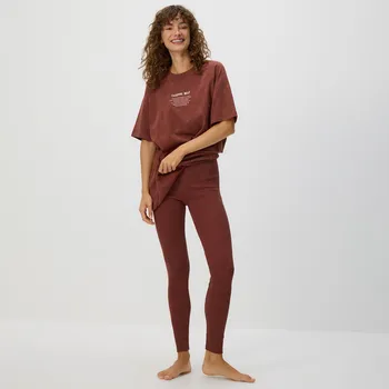 Dámské tričko Reserved - Dvoudílná pyžamová souprava s&nbsp;potiskem - kávová - 012HE-84X - 012HE-84X-XL