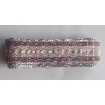 Stuha Látková stuha s drátkem 25mm - šedé kostky a stříbrná nitka - balení 2m