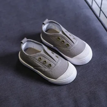 Chlapecké tenisky Dětské plátěné tenisky ve více barvách Velikost: 30, Barva (Varianta): Šedá