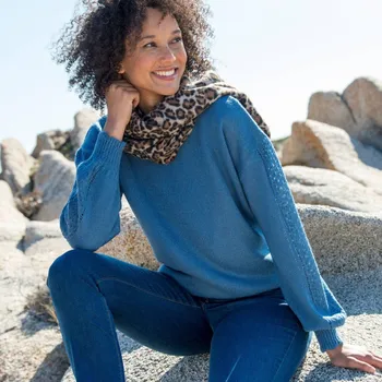 Dámský svetr Pulovr s ažurovým vzorem a vlnkovými lemy modrošedá 52