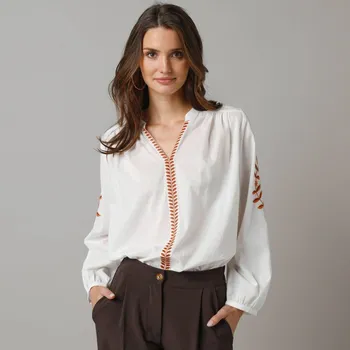 Dámská halenka Oversize halenka s vyšívanými detaily režná 50