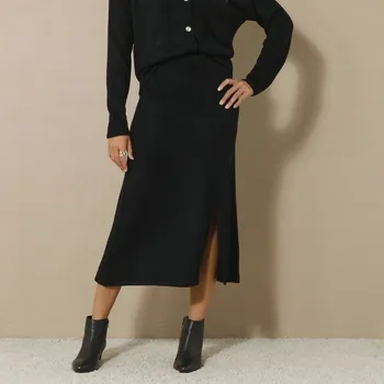 Dámská sukně Úpletová midi sukně s rozparkem černá 50