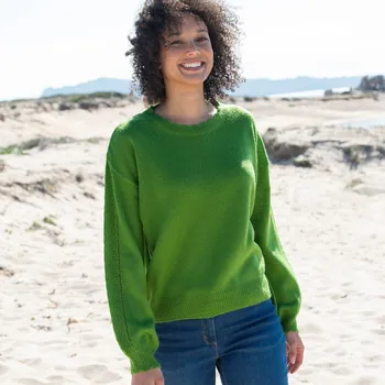 Dámský svetr Pulovr s ažurovým vzorem a vlnkovými lemy zelená 50