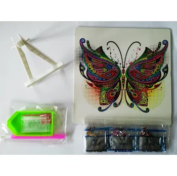 kreativní sada wiky Kreativní set diamond painting 20x20 cm MIX + stojánek Barva: Motýl