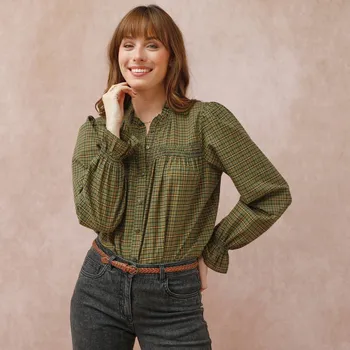 Dámská halenka Kostkovaná halenka s volánkem a žabičkováním khaki 36