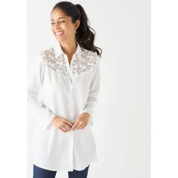 Jednobarevná rozšířená tunika na knoflíčky, s krajkou režná 52