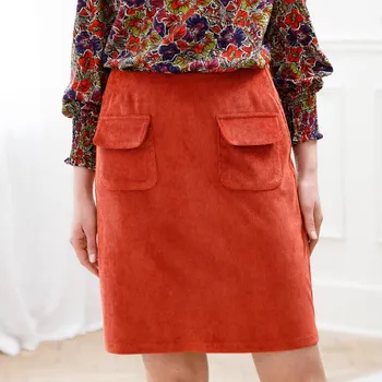 Dámská móda Krátká manšestrová sukně s kapsami paprika 44