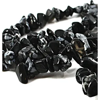 Materiál na výrobu šperku Obsidián vločkový zlomky 3-9mm - 85cm - Návlek