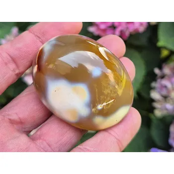 Přírodní kámen Karneol sněžný hladký kámen 110g Madagaskar