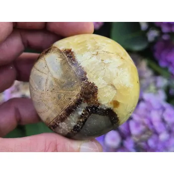 Přírodní kámen Leštěný kámen septárie 173g (Madagaskar)