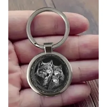Přívěšek na klíče vlk