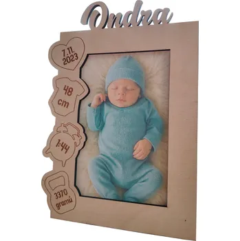 Rám na obraz Dřevěný fotorámeček se jménem a porodními údaji dítěte Velikost: malý (foto 10x15)