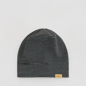 Čepice Reserved - Proužkovaná čepice - černý - 715GT-99X - 715GT-99X-9Y1