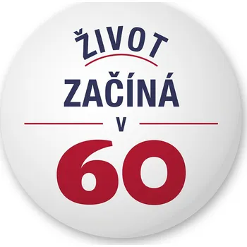 Placka s nápisem Život začíná ve 60