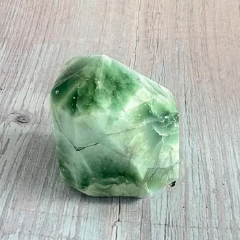 Larimar špice - obelisk 5 cca 4,4 x 3,5 cm, 90 g