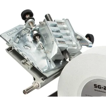 Přípravek na broušení vrtáků