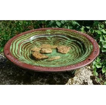 Krmítko pro ptáka Pítko a koupel Ozvěny pro ptáky a hmyz