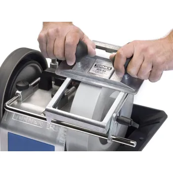 Přípravek na broušení profilových nožů