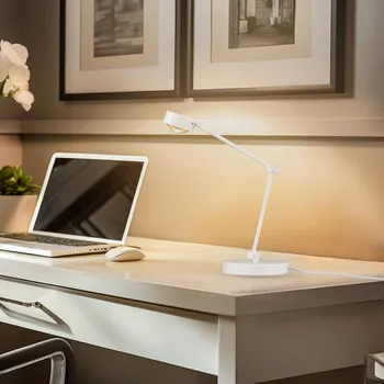 Lampička Stolní lampa Lindby Jyla, bílá, čočka, 3000K, GX53, železo - Světelný zdroj - Ø 7,5 cm, délka 4,1 cm; Ø základny 16 cm; délka kabelu 150 cm 1 x 4,8 W LED - Doprava zdarma