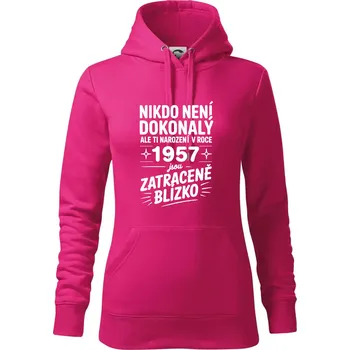 Dámská mikina Nikdo není dokonalý ale ti narození v roce 1957 jsou zatraceně blízko - Mikina dámská Cape s kapucí - XS ( Purpurová )