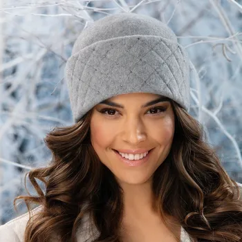 Čepice KRUMLOVANKA Dámská zimní čepice - šedá z 100% vlny od Krumlovanky W-0376/866