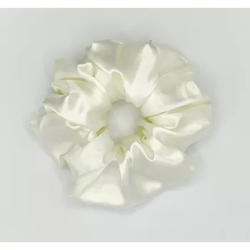 Saténová Scrunchie gumička smetanová XXL