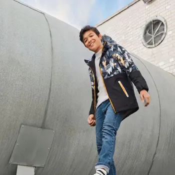 Chlapecká bunda CHLAPECKÁ ŠUSŤÁKOVÁ BUNDA S FLEECEM B2992Č VELIKOSTI 134-164 Velikost: 158, Barva: Černá