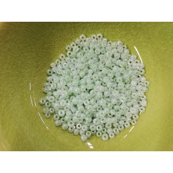 Dětské navlékací korálky Korálky PRECIOSA rokajl vel.11/0 - světlejší zelená lesklá - 10g