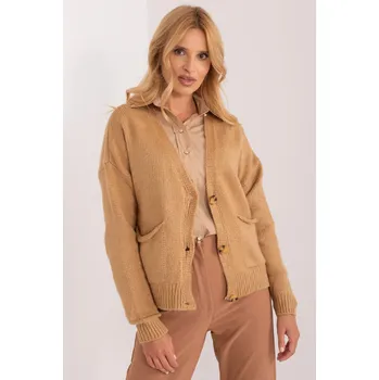Dámský svetr Svetr s kapsami a zapínáním na knoflíky model 27971 barva camel