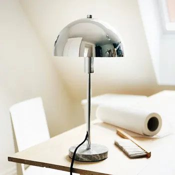 Lampička Dyberg Larsen Stolní lampa Stockholm, výška 41 cm kov/mramor - Délka kabelu zástrčky 180 cm chrom, šedě mramorovaný 1 x 25 W - Doprava zdarma