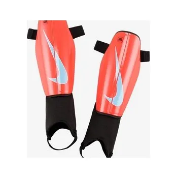Chránič nohou Nike Charge Soccer Shin Guards M