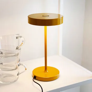 Lampička Dyberg Larsen LED stolní lampa Starlight, žlutá, výška 26 cm - Délka kabelu zástrčky 160 cm žlutý 1 x 4,5 W LED - Doprava zdarma