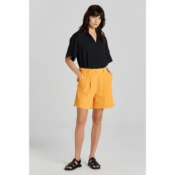 Dámské kraťasy ŠORTKY GANT STRETCH LINEN TAILORING SHORTS MEDAL YELLOW