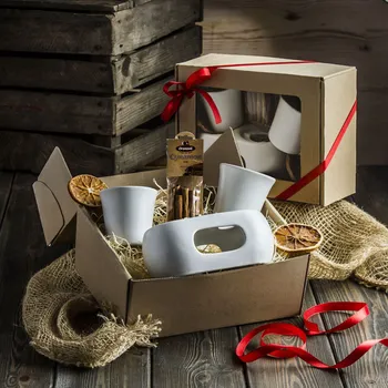 Dárkový potravinový koš Dárková sada na svařené víno se 2 hrnky, ohřívačem a skořicí