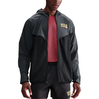 Pánská větrovka Bunda s kapucí Nike Stride Berlin Marathon ih4068-010 Velikost L