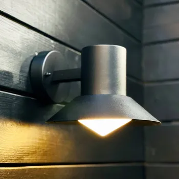 Venkovní osvětlení Dyberg Larsen Venkovní nástěnné svítidlo Venice, černé, Ø 20 cm černá, bílá 1 x 25 W - Doprava zdarma