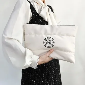 Kosmetická taška Elegantní květinová kosmetická taška na cesty | kosmetická taštička, toaletní taška - Bílý