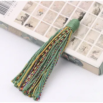 Barevné bavlněné třásně pro dekorace | ozdobné střapce, etno dekorace - Zelený