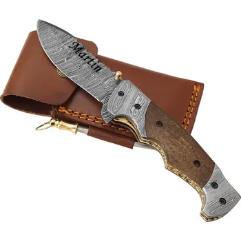 Multifunkční nůž Exkluzivní nůž z damascénské oceli a damascénskou rukojetí vykládanou dřevem