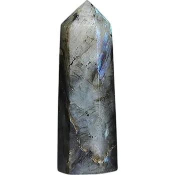 Labradorit přírodní krystal 5–6 cm Dekorativní minerál pro energetickou harmonii Ochranný kámen Lesklý povrch Hmotnost 30 g