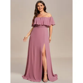 Dámské šaty Šaty pro družičky s odhalenými rameny, volánky a rozparkem Barva: Purpurová, Velikost: 8XL