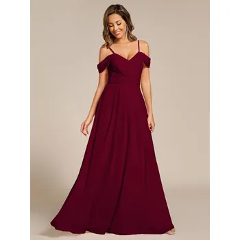 Dámské šaty Šifonové šaty pro družičky s ramínky a spadlými rameny Barva: Bordová, Velikost: 9XL