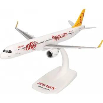 Plastikový model 1:200 Airbus A321-251NX Pegasus Airlines "100th", Named "Cumhuriyet" (Snap-Fit)