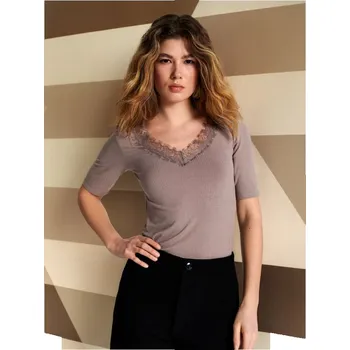 Dámské tričko Sinsay - Tričko s krátkým rukávem - hnědá - 8285J-84X - 8285J-84X-XXS-1