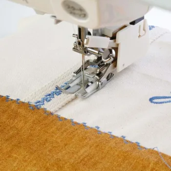 Příslušenství k šicímu stroji Patka kráčející JANOME AC