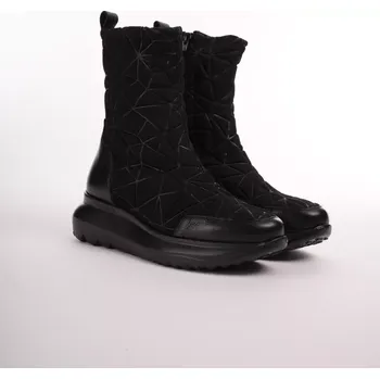 Dámská zimní obuv WONDERS dámské kotníkové vytlačený vzor černé