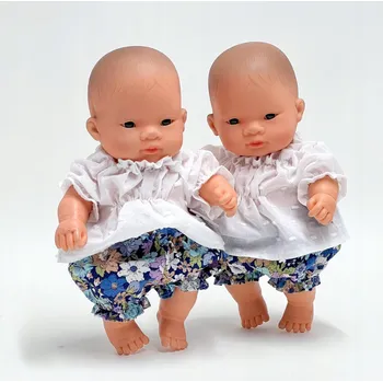 Doplněk pro panenku Oblečení pro panenku Baby Miniland: bílá tunika, modré bloomers