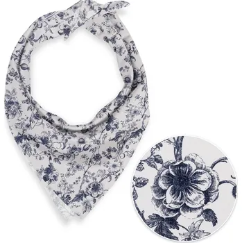 Bavlněný šátek Sandra SA-638 Temně modré květiny na bílém 70 x 70 cm