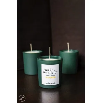 Svíčka Tradiční sójová svíčka Pikantní Latte Mydło Stacja 1 ks
