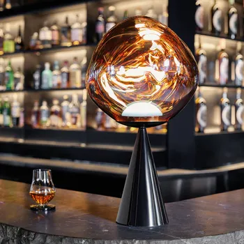 Lampička Tom Dixon LED stolní lampa Melt Cone Fat, měď/černá, 47 cm - Délka kabelu 250 cm černá, měděná 1 x 6 W LED - Doprava zdarma